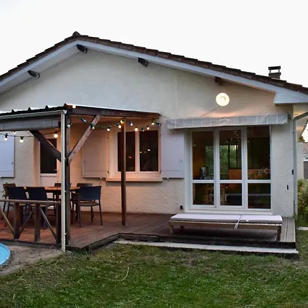 Maison Proche Lac Et Ocean Casa vacanze *